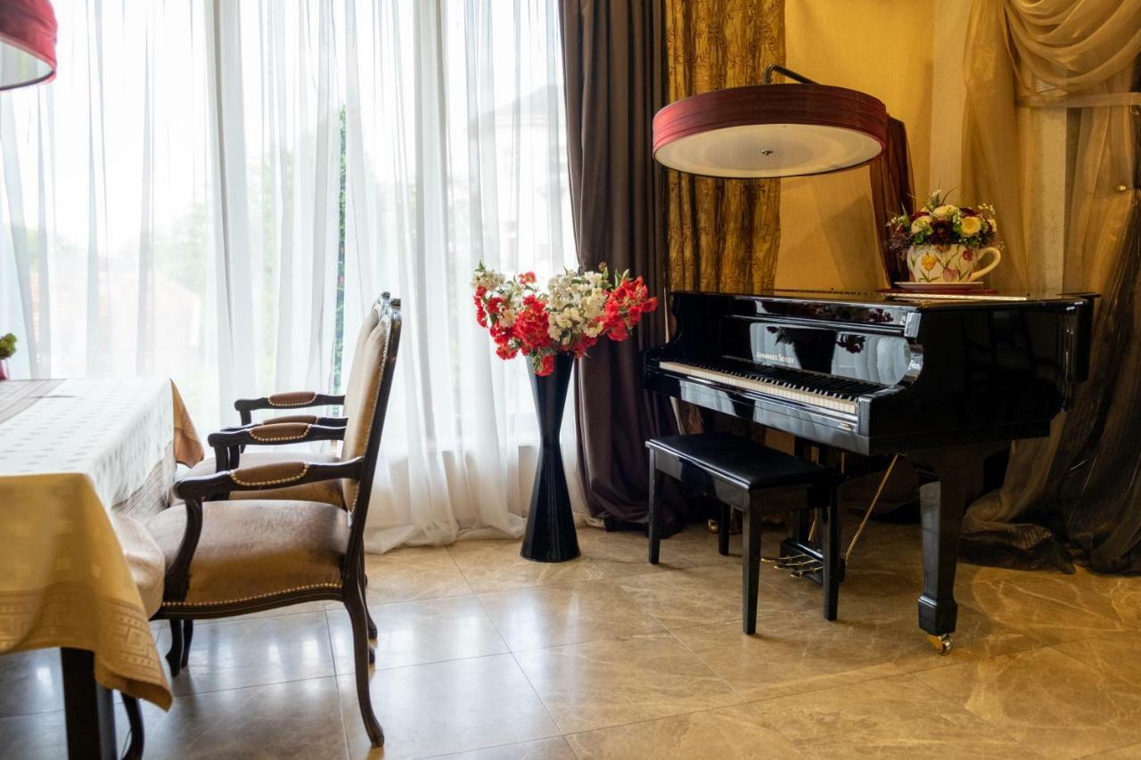 Diplomat Club Hotel Kiszyniów Zewnętrze zdjęcie