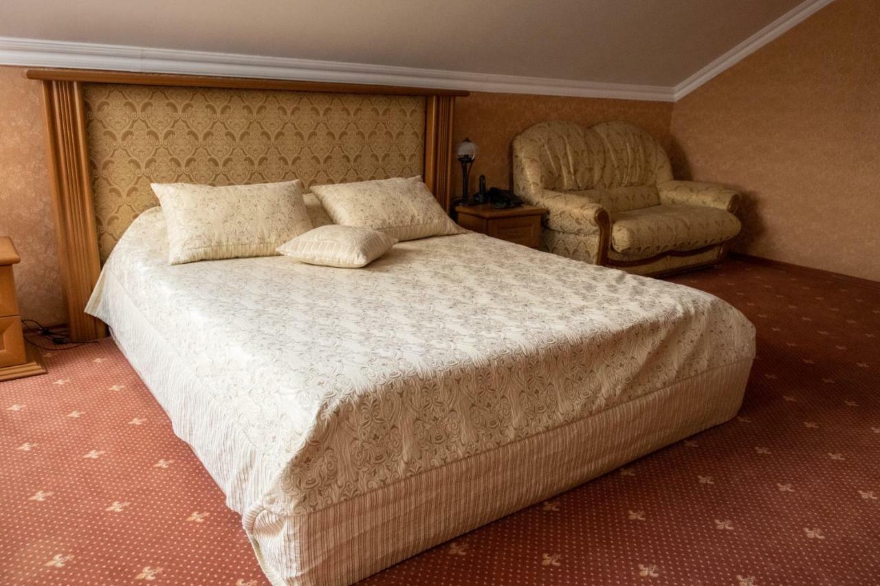 Diplomat Club Hotel Kiszyniów Zewnętrze zdjęcie