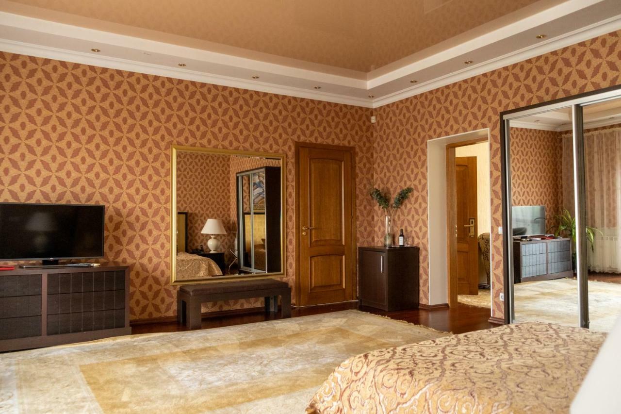 Diplomat Club Hotel Kiszyniów Zewnętrze zdjęcie
