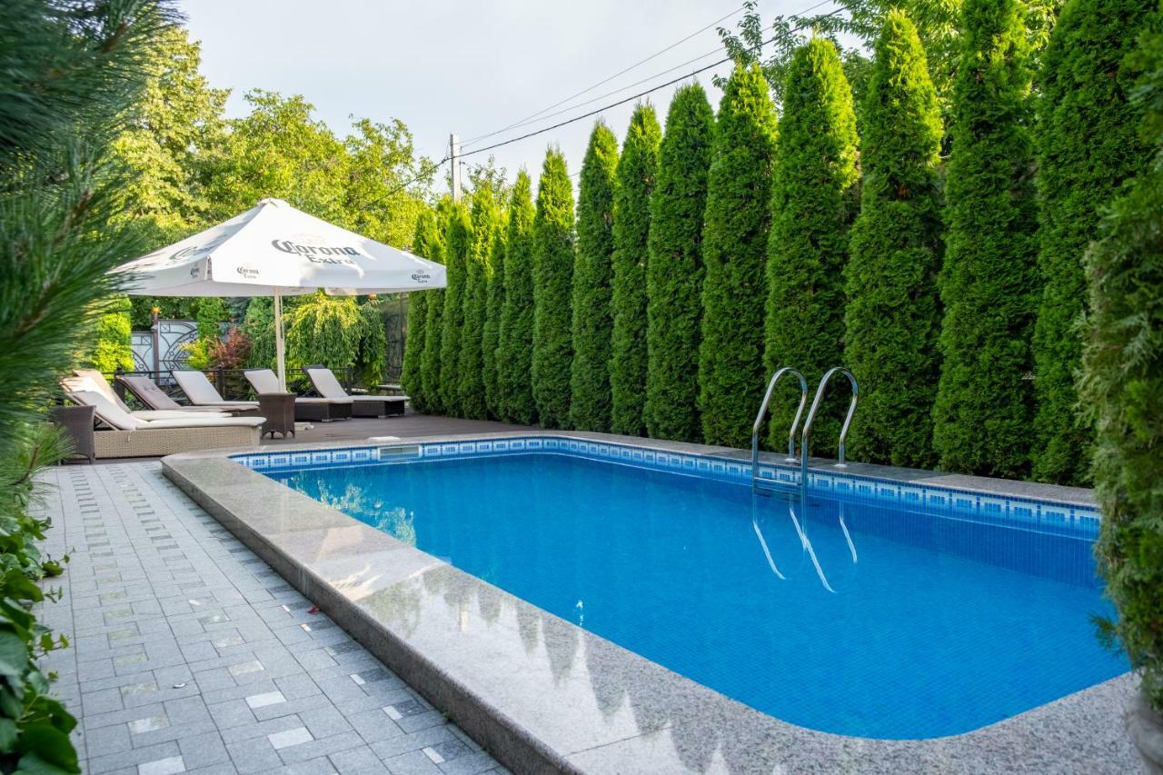 Diplomat Club Hotel Kiszyniów Zewnętrze zdjęcie