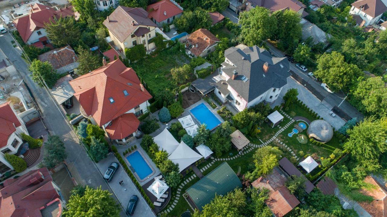 Diplomat Club Hotel Kiszyniów Zewnętrze zdjęcie