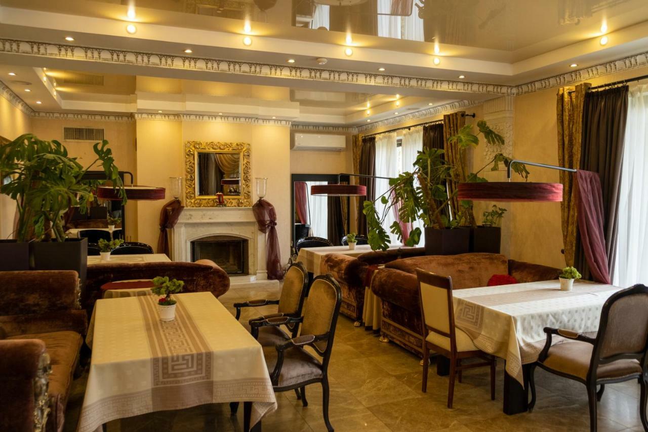 Diplomat Club Hotel Kiszyniów Zewnętrze zdjęcie