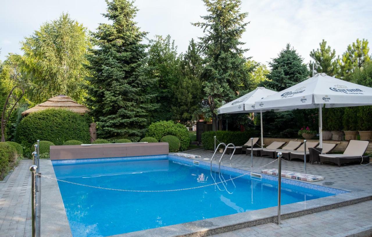 Diplomat Club Hotel Kiszyniów Zewnętrze zdjęcie